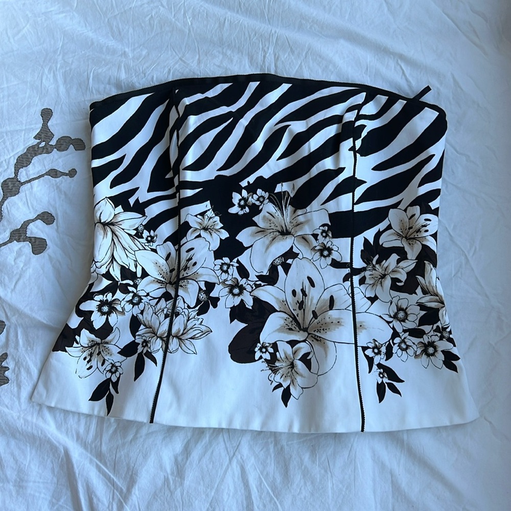 WHBM Beautiful Top NWOT